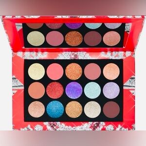 PAT MCGRATH LABS Luminous Legends: MEGA Eye Shadow Palette (16g) Limited Edition